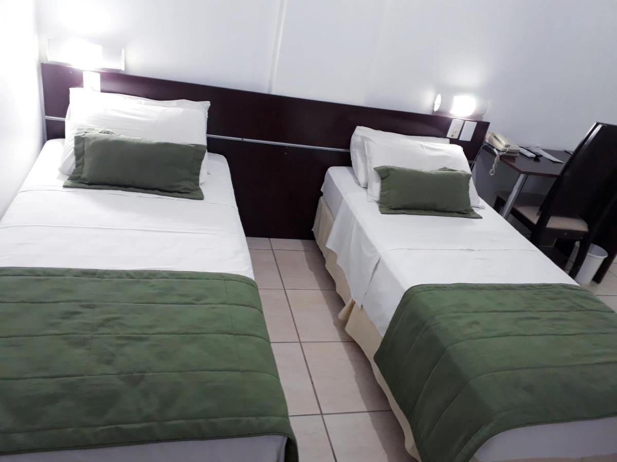 Podium Apart Hotel Варжінья Екстер'єр фото