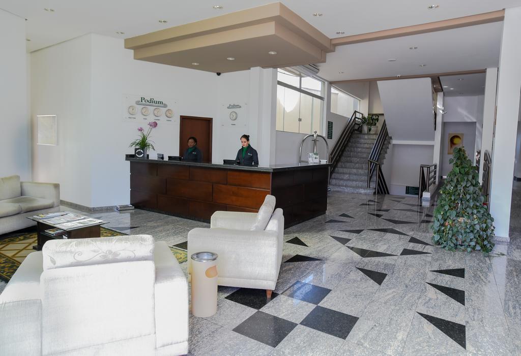 Podium Apart Hotel Варжінья Екстер'єр фото